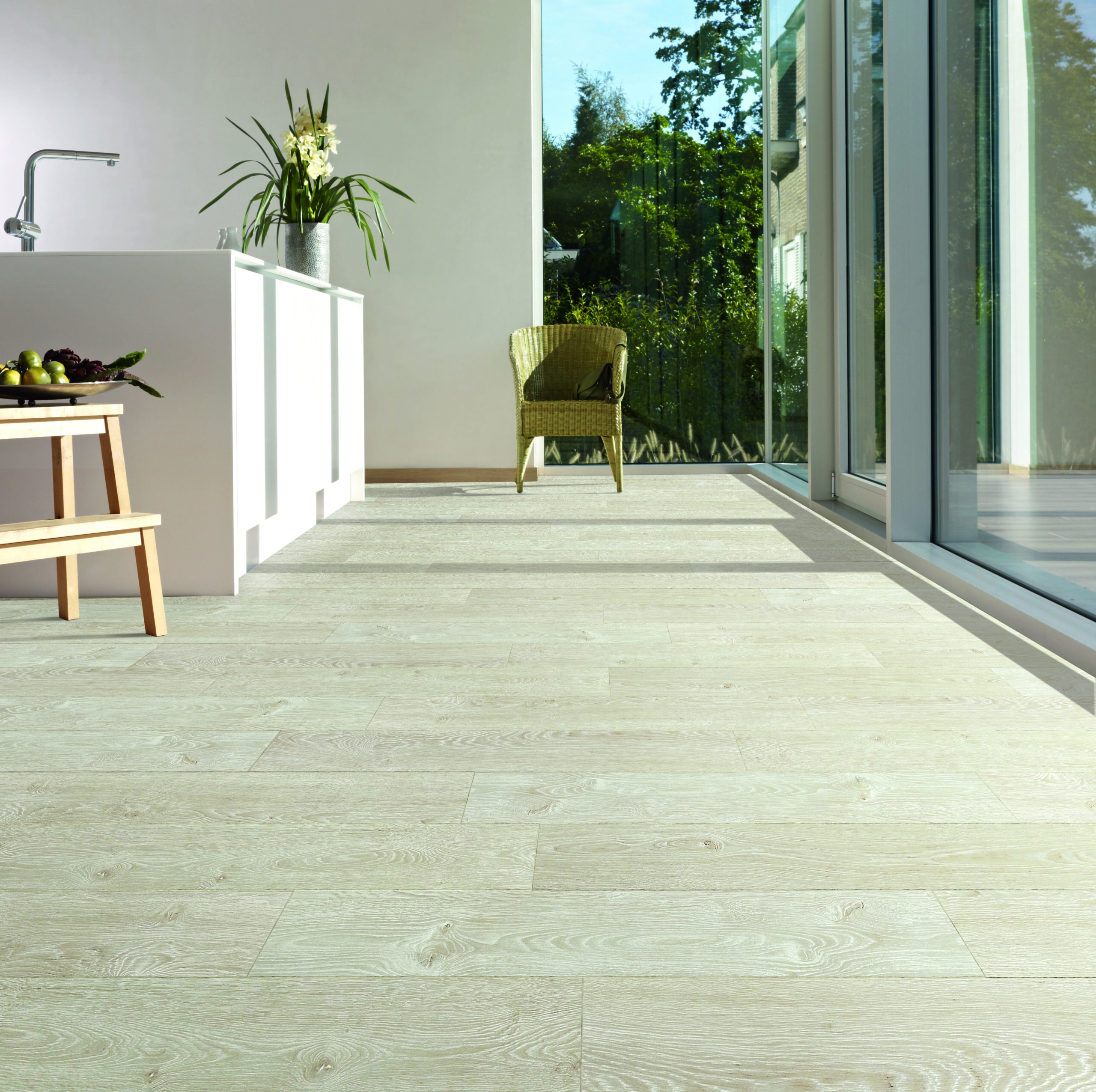 VLEUGELVLOEREN_LIFESTYLE_INTERIOR_LAMINAAT_ROSE_BASIC_SFEER_60705_FROZEN_OAK