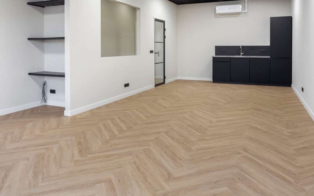 Visgraat PVC vloer voor nieuwbouw kantoorpand in Amersfoort